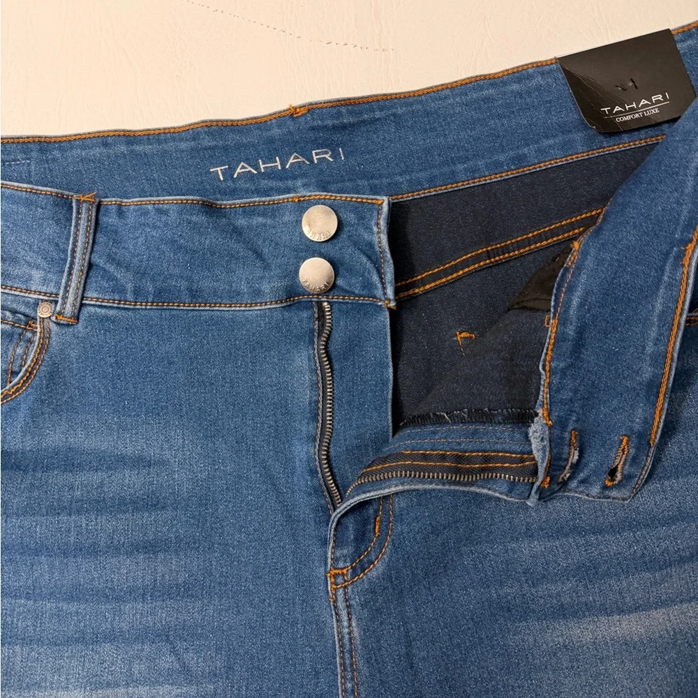 Tahari Alicia Women’s Capri Jeans Double‎ Button Stretch NWT 22W